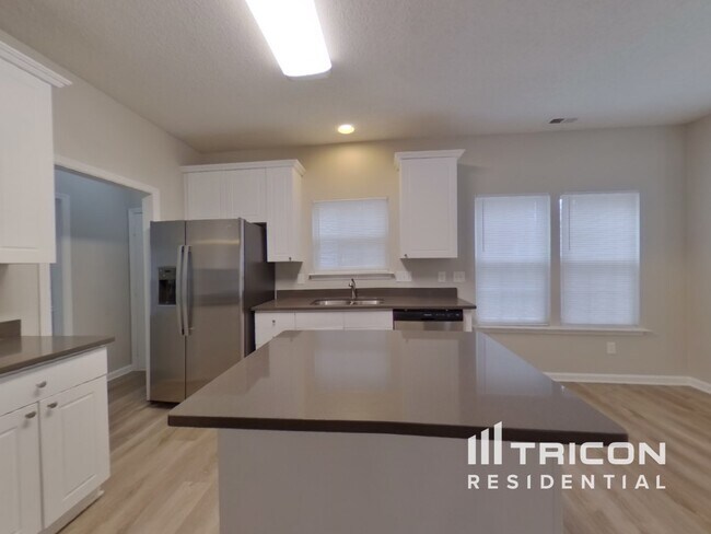Building Photo - 3709 Bentley Pl