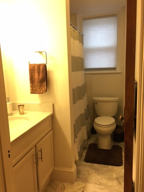 Building Photo - 60 Charlesgate E