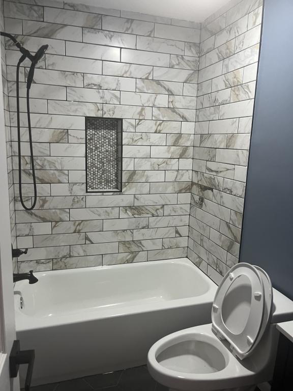 Building Photo - 738 Prince Pl NW