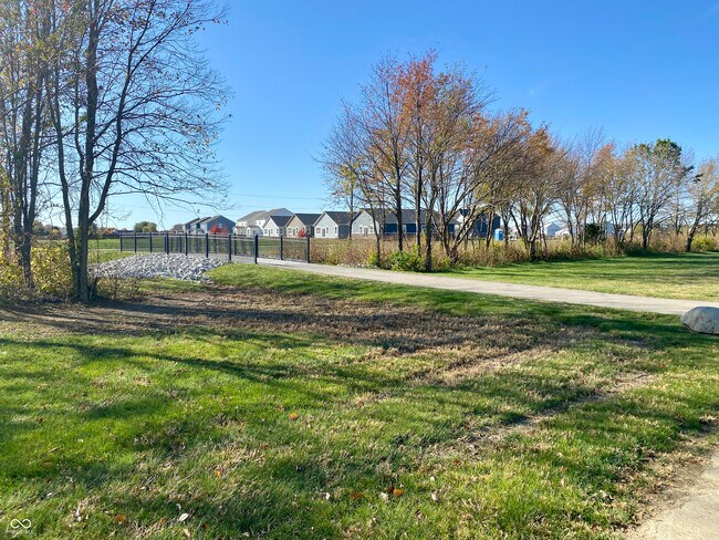 Building Photo - 6290 Cypress Ct