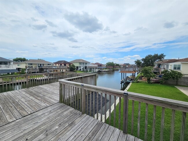 Building Photo - 812 Marlin St