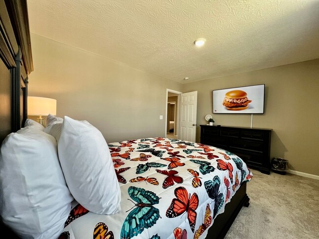 Building Photo - Brand new Executive home in Liberty Twp, Ohio