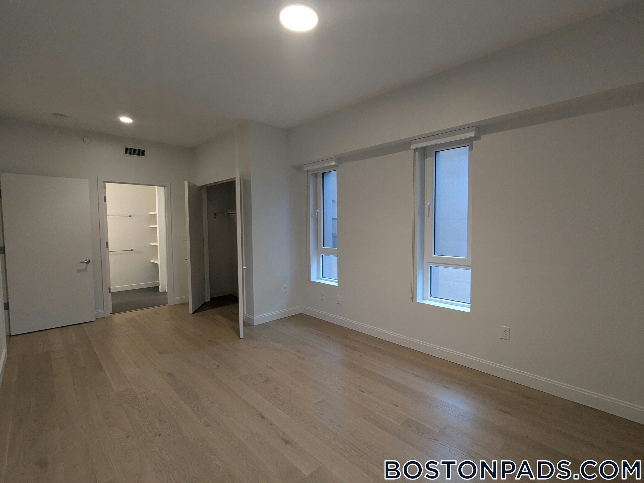 Building Photo - 55 Brighton Ave