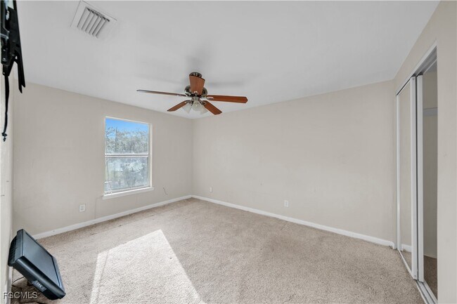 Primary Photo - 2313 Hamilton Ave