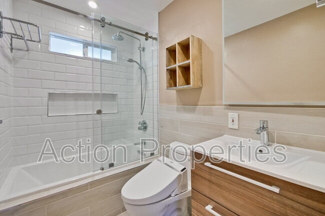 Building Photo - 1630 Alison Ave