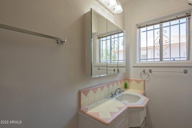 Building Photo - 2232 N 14th St