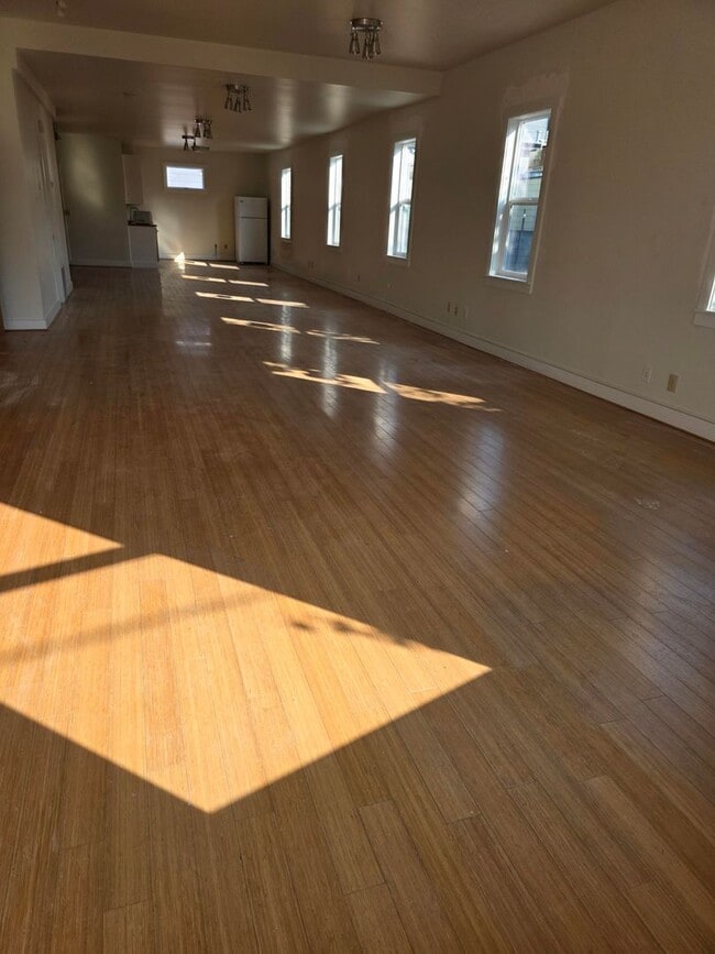 Building Photo - FREMONT COURT