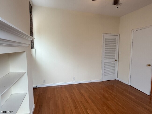 Building Photo - 10 Depot Square