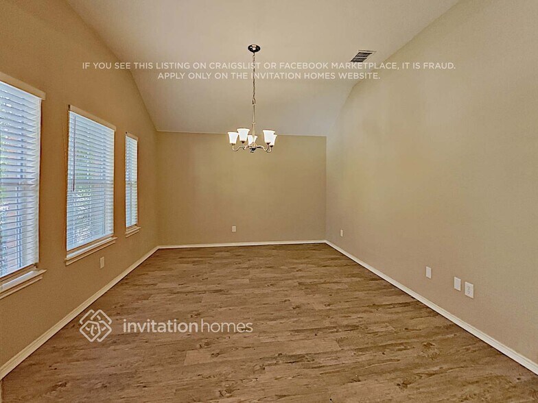 Building Photo - 1416 Kingfisher Dr