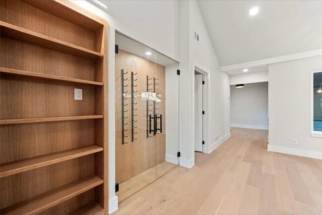 Building Photo - 7639 Royal Ln