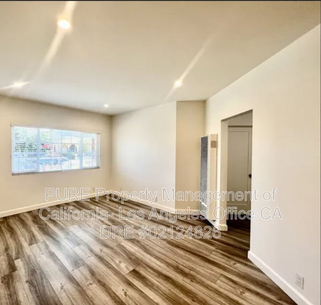 Building Photo - 1639 W 205th St