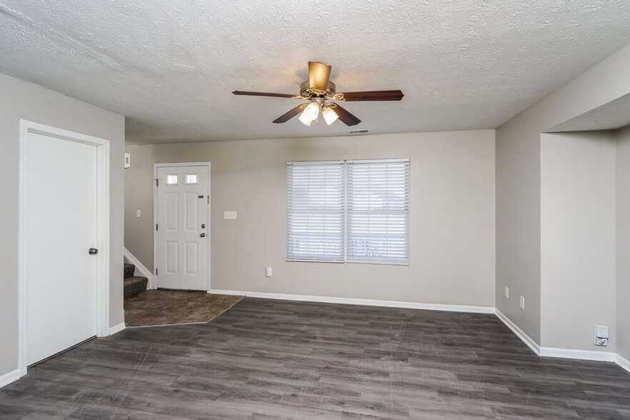 Building Photo - 6311 Hackel Dr