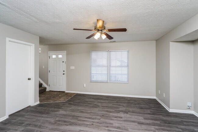 Building Photo - 6311 Hackel Dr