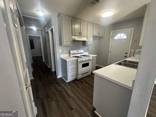 Building Photo - 124 Glynn Addy Dr