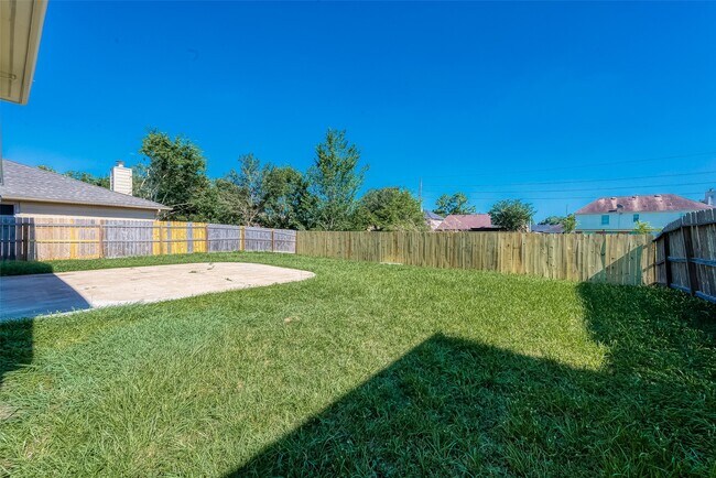 Building Photo - 17523 Coventry Oaks Dr