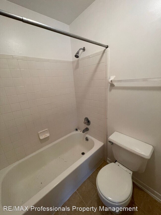 Building Photo - 3 br, 2.5 bath House - 3752 NW 55th Place