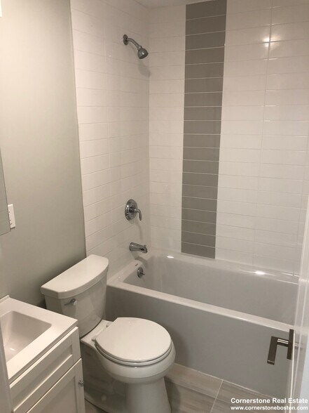 Building Photo - 14 Symphony Rd