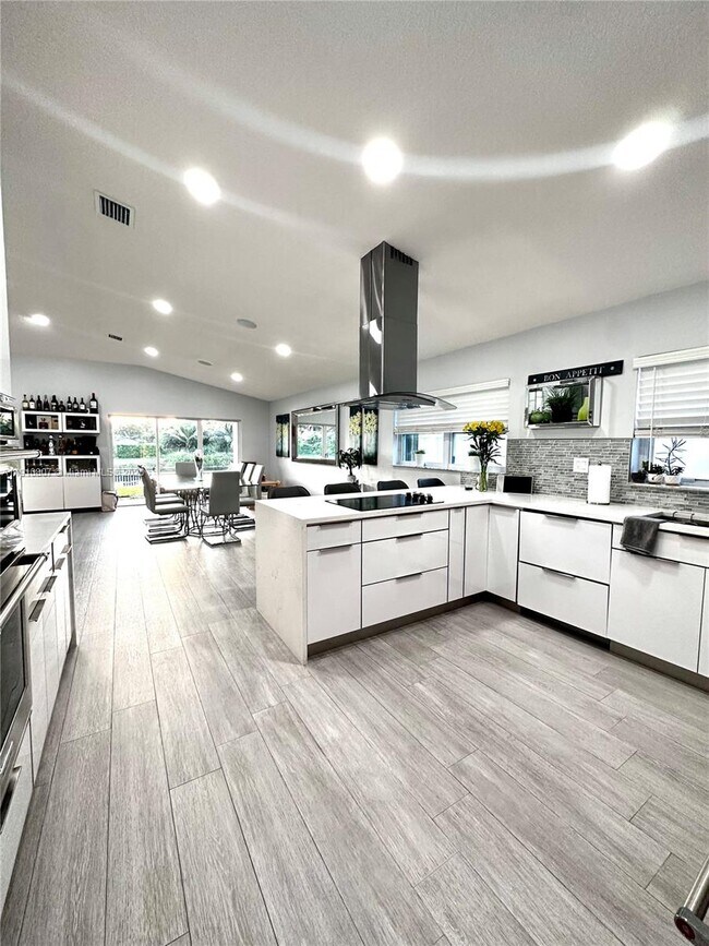 Building Photo - 3501 SW 142nd Ave