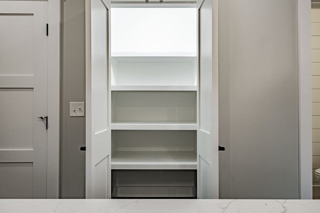 Building Photo - 9 Sunshine Circle