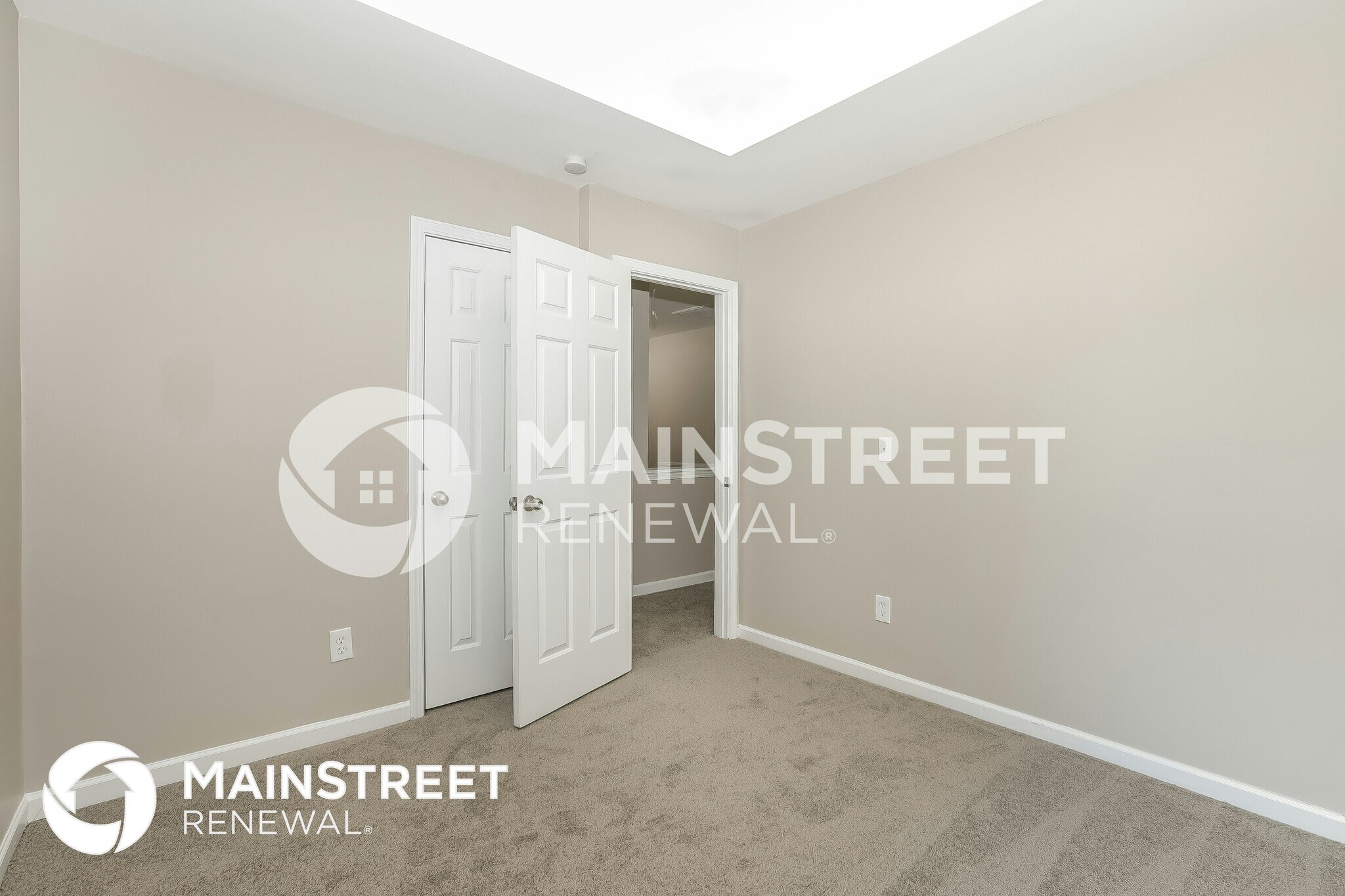 Building Photo - 4830 Tangerine Cir