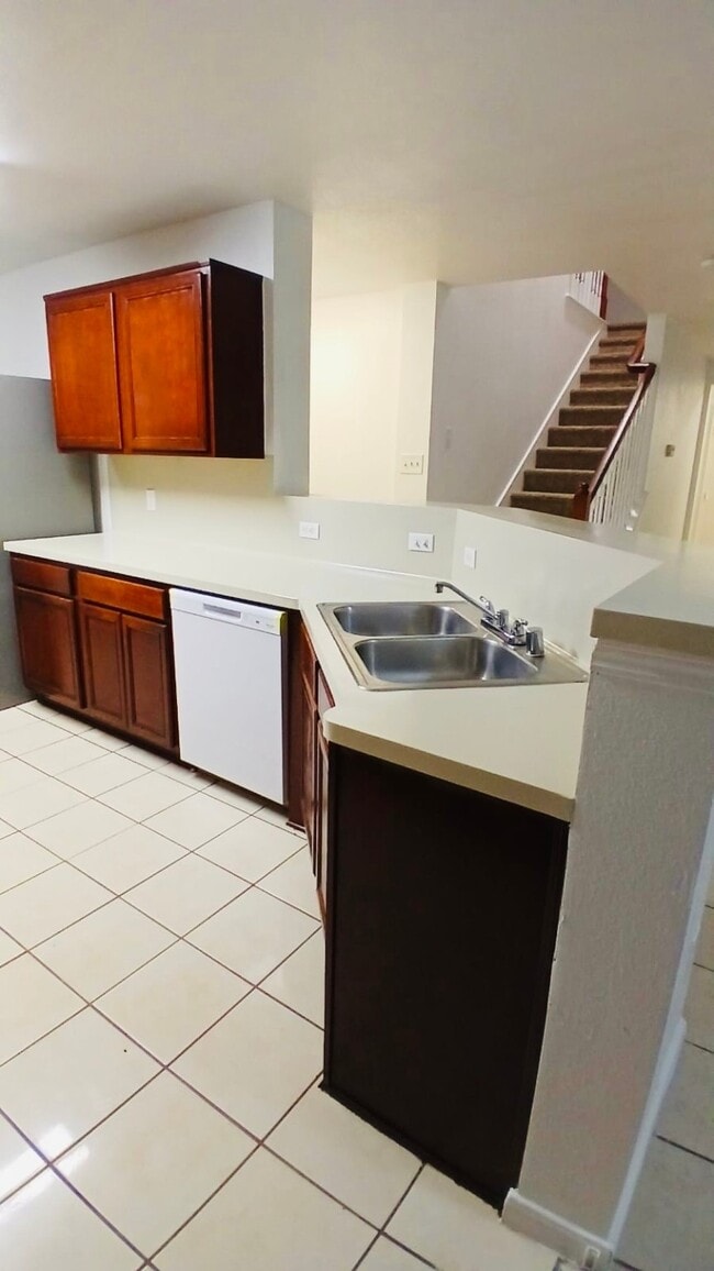 Building Photo - 13126 Bentcrest Ct