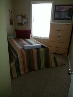 Building Photo - 3 BEDROOM TOWNHOUSE Available July 2026!  Monthly rent $1,895