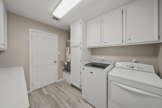 Building Photo - 18823 Cypress Church Rd