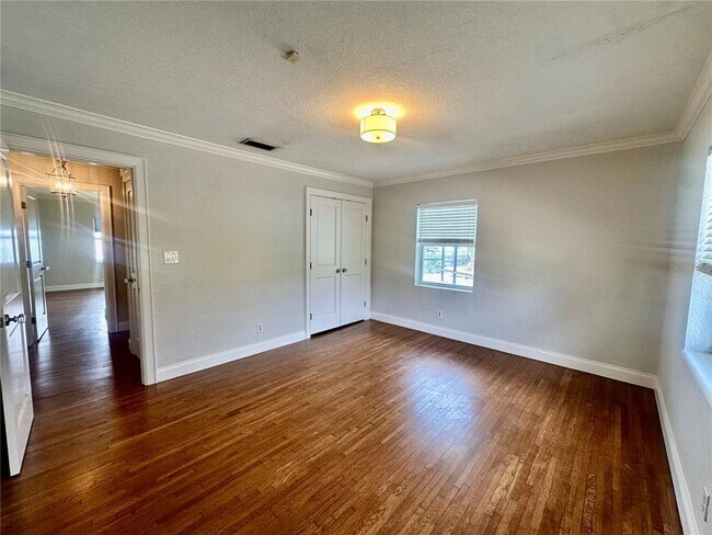 Building Photo - 1300 Lake Ariana Blvd