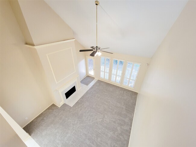 Building Photo - 4106 Creek Ridge Ln