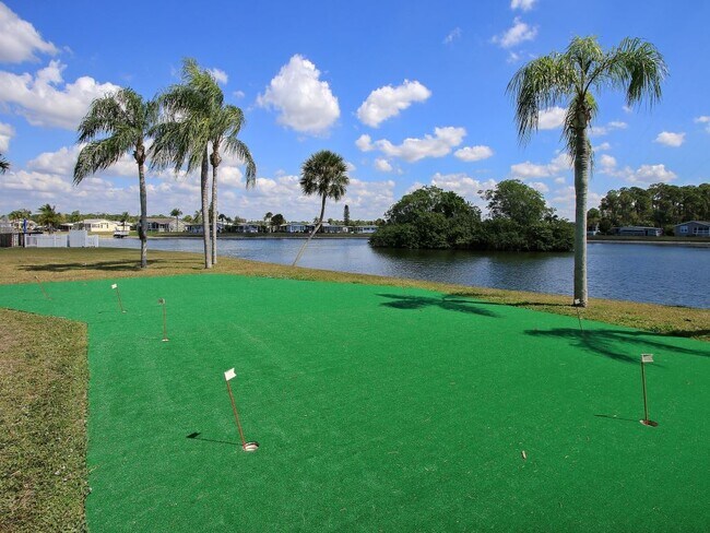 Building Photo - 736 Pirates Rest Rd