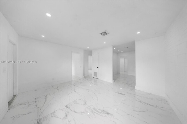 Building Photo - 2468 NW 21st St