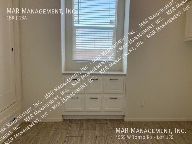 Building Photo - 4555 W Tonto Rd