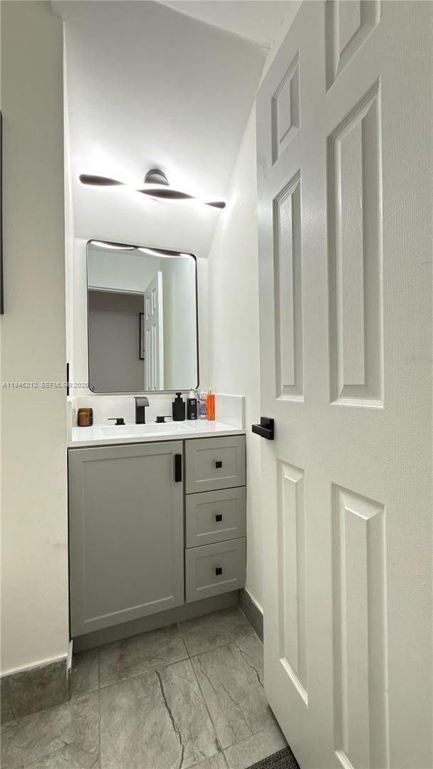 Building Photo - 1001 SW 98th Ave