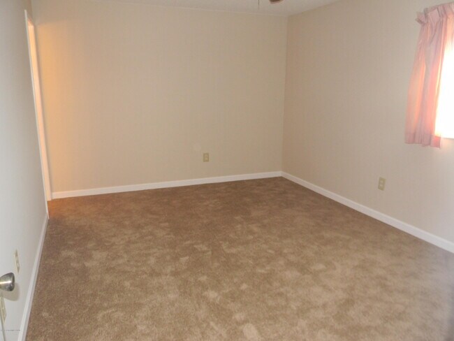 Building Photo - 1036 Ashley Ave