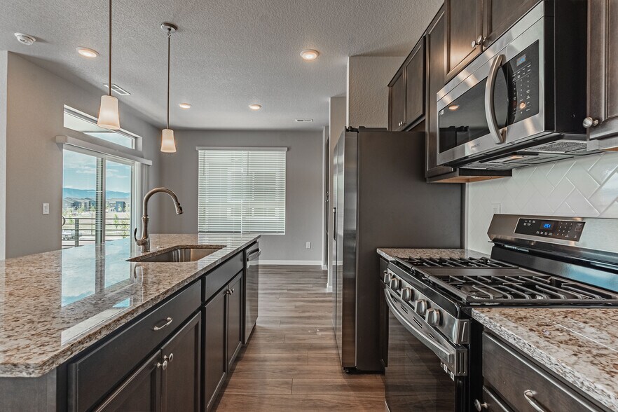 Building Photo - 10653 Columbite Hts