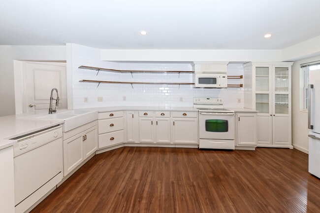 Building Photo - 559 Rivers Breeze Dr