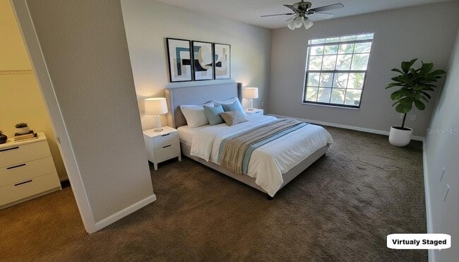 Building Photo - 6004 Village Cir S