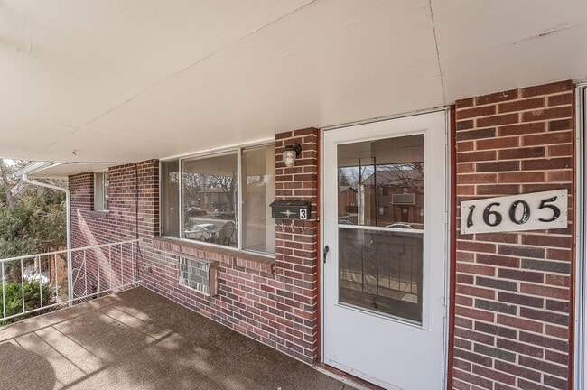 Interior Photo - Dotsero1605 (BR-LN)