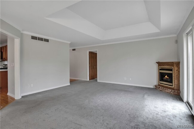 Building Photo - 6 St Charles Ct