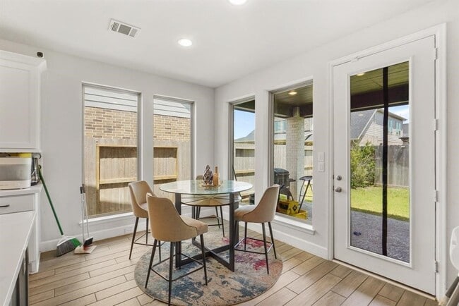 Building Photo - 5107 Albany Shores Ln