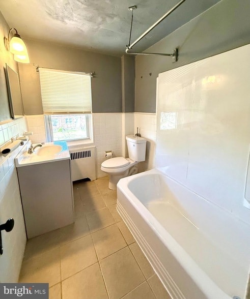 Building Photo - 324 S 27th St