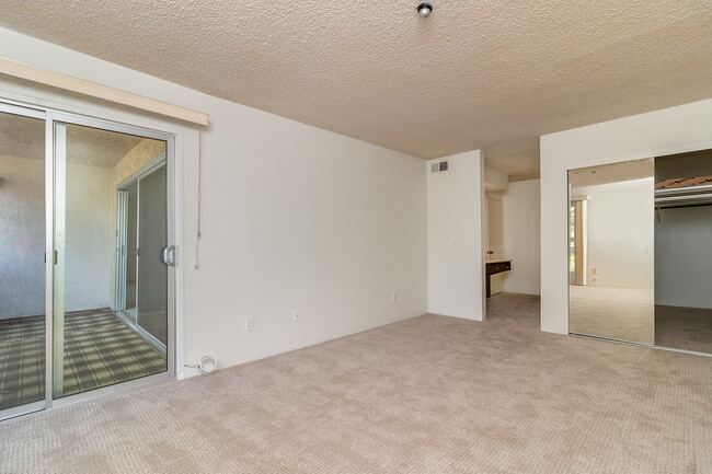 Building Photo - 3108 Raintree Cir