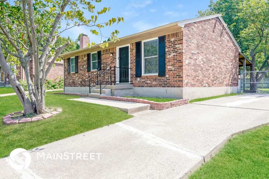 Building Photo - 5911 Carmelwood Cir