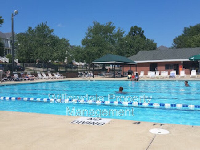 Building Photo - 4932 Harbour Towne Dr