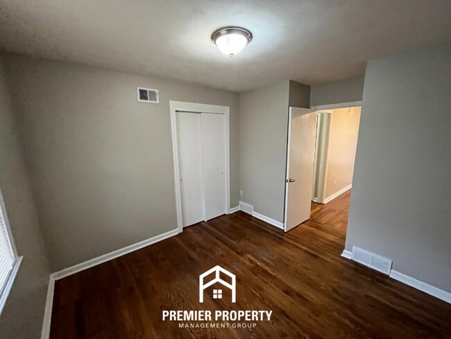 Building Photo - Charming 3BR/1.5BA Memphis Home with Hardwood Floors, Deck & Large Fenced Yard