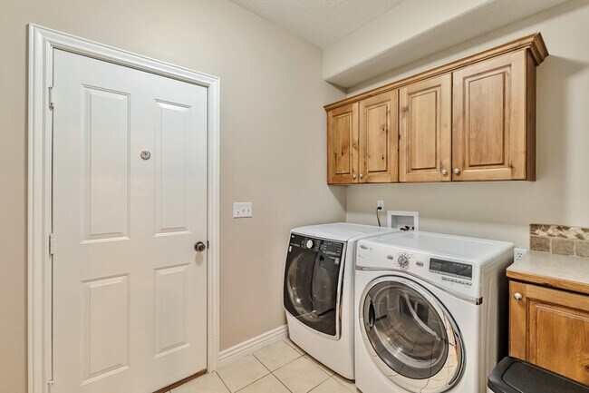 Building Photo - 1306 E 5250 S