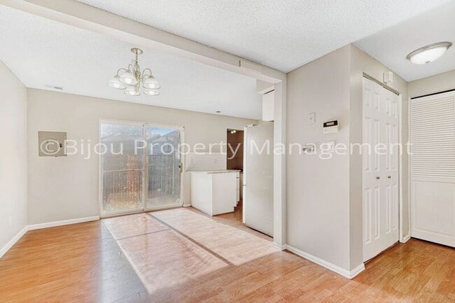 Building Photo - 4232 Gills Mill Ct