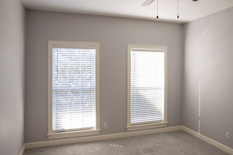 Building Photo - 13115 Mill Crossing Ct