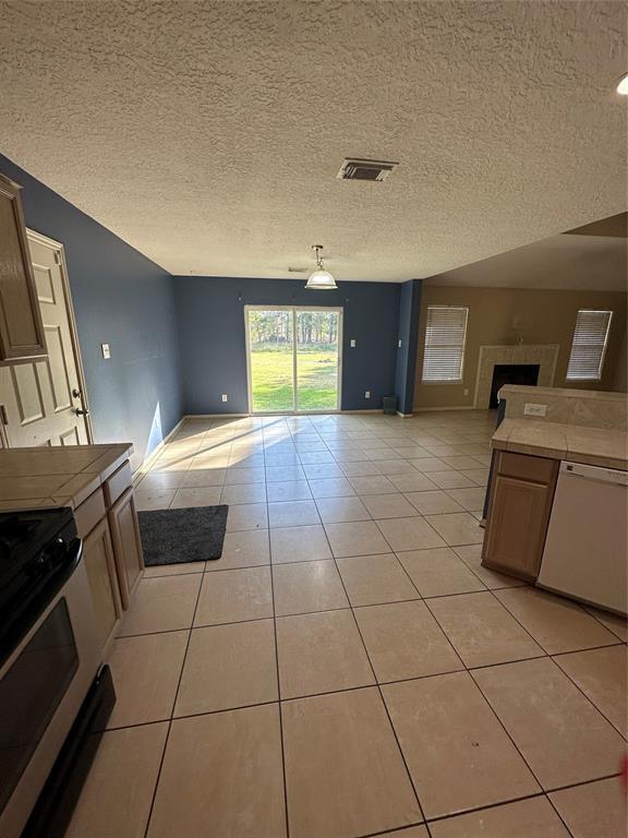 Building Photo - 636 County Rd 3731