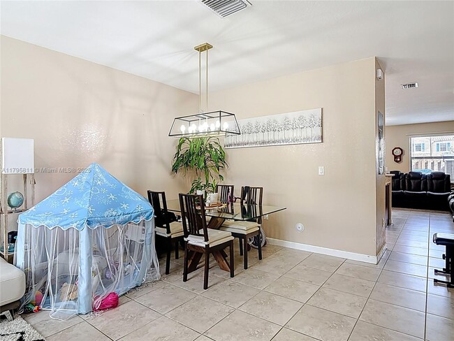 Building Photo - 15073 SW 115th Terrace